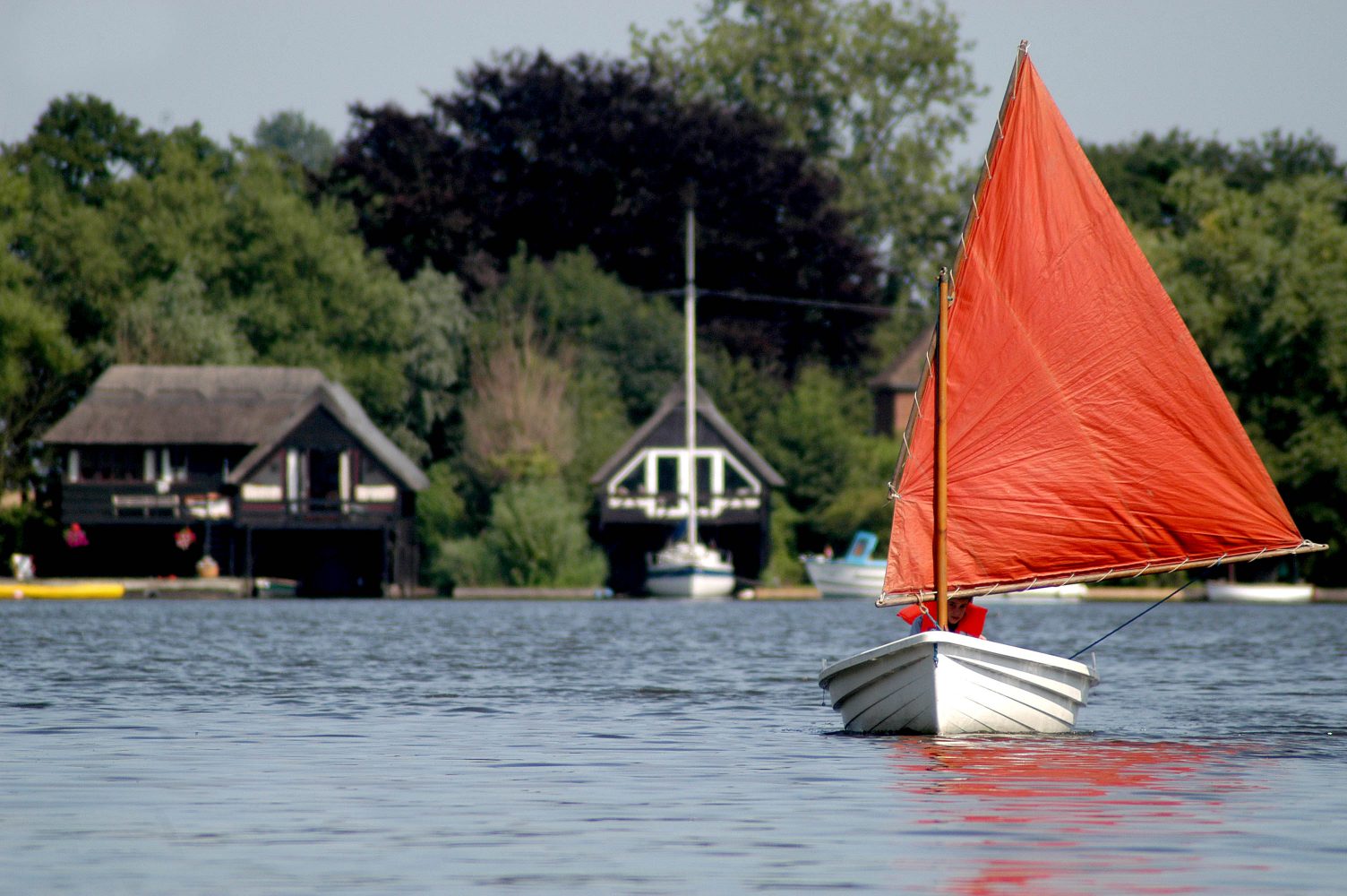 Enjoy sailing on the Norfolk Broads